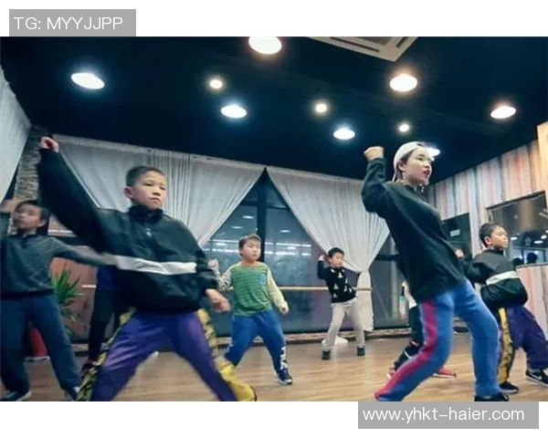 重庆街舞队运营模式分析与发展趋势探讨